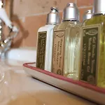 فندق مبيت وإفطار Badia Santa Maria De' Olearia (adults Only)